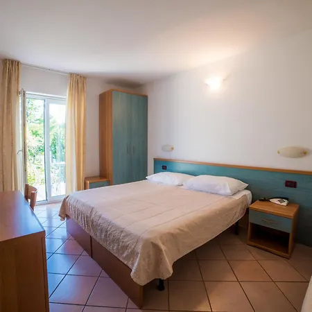 Hotel Cliff Belvedere Izola Exterior foto